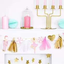 Гирлянда Щелкунчик розовая Гирлянда Щелкунчик розовая